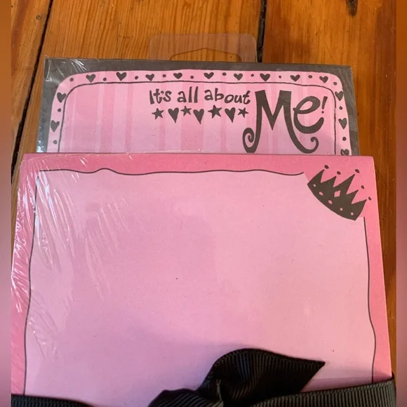 New! ‘It’s All About Me’Magnetic Note Pad bundle
3 for $15 with 💕 - Picture 5 of 7